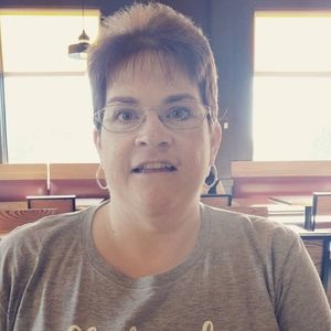 Meet your Posher, Claudia